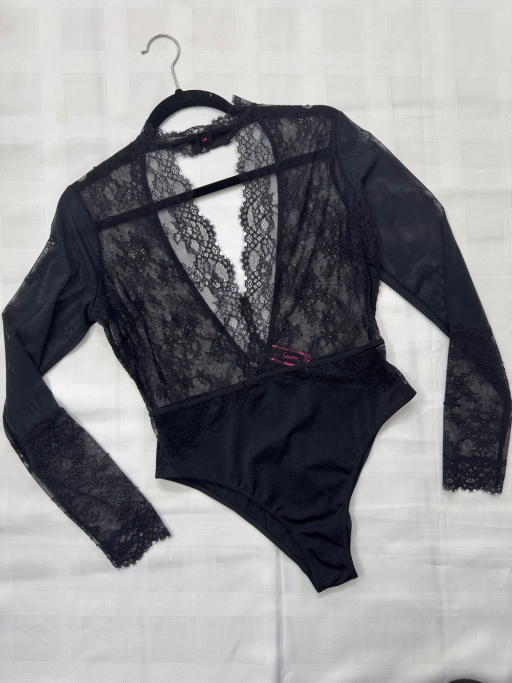 ☀️Bundle 2 for $35☀️ La SENZA Black Lace Plunge Long-Sleeve Bodysuit